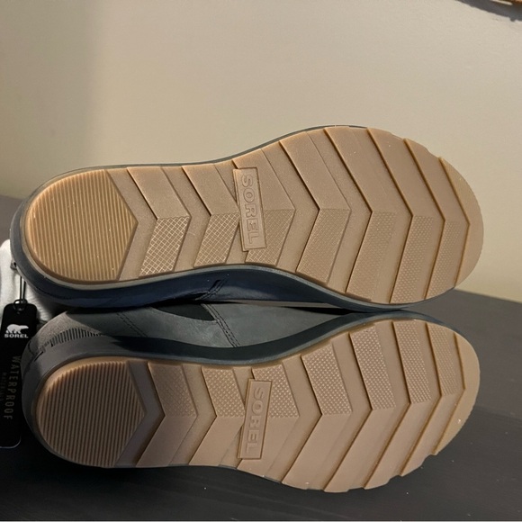 Sorel Evie II Chelsea Boot NEW - Picture 10 of 10